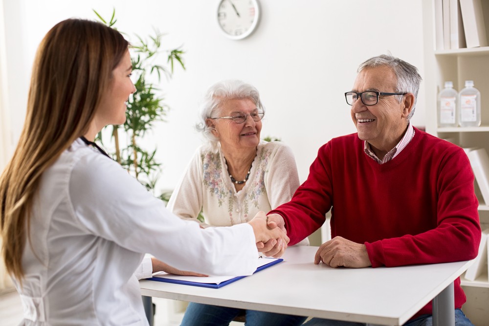 Eye Doctor Meets patients in Jackson Michigan